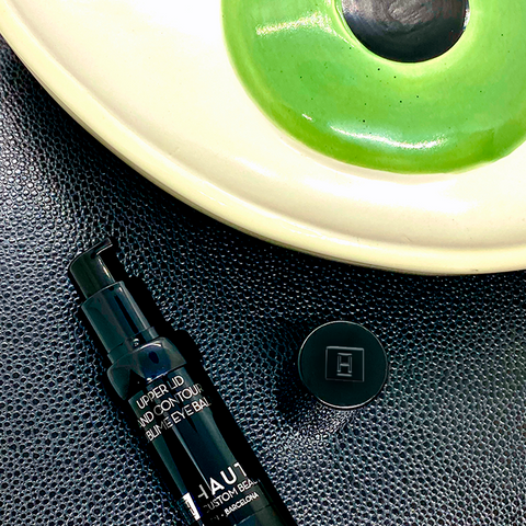 Repairing and restorative hydrating treatment for the entire eye area, formulated with an incomparable list of the most exquisite and effective botanical extracts and actives available.